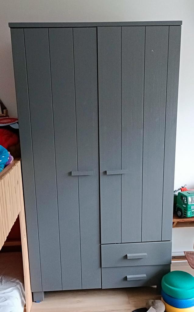 Grijze IKEA Kast met extra planken, Huis en Inrichting, Kasten | Kledingkasten, Gebruikt, 200 cm of meer, 100 tot 150 cm, 50 tot 75 cm