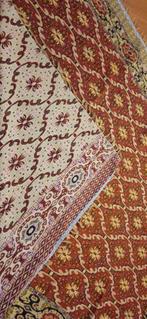 grand foulard  met rood 210/125, Huis en Inrichting, Woonaccessoires | Plaids en Woondekens, Gebruikt, Etten-Leur, DJT@dejuistetoon.eu