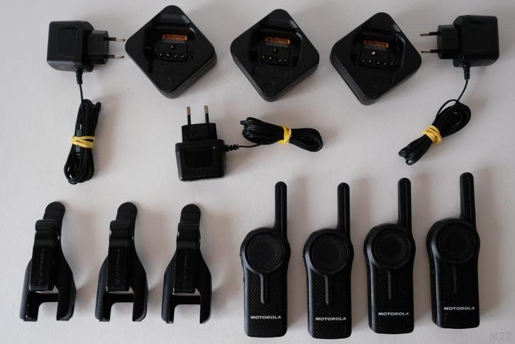 4x Motorola CRL 446 Portofoons, Telecommunicatie, Portofoons en Walkie-talkies, Gebruikt, Portofoon of Walkie-talkie, 5 tot 15 km