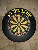 Dartbord met rubber surround en 3 pijlen, Sport en Fitness, Darts, Ophalen of Verzenden, Zo goed als nieuw, Dartbord met pijlen