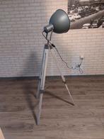 Industriële Statieflamp - 1.50m, Huis en Inrichting, Gebruikt, Ophalen of Verzenden, 150 tot 200 cm, Metaal