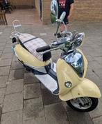 AGM Retro Extra, Fietsen en Brommers, Snorfietsen en Snorscooters, Ophalen, Zo goed als nieuw, Overige merken