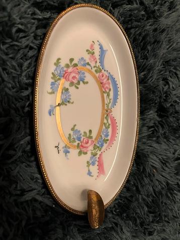 Antiek Limoges Dior asbak met bloemmotief handgeschilderd beschikbaar voor biedingen