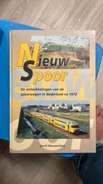 Boek Nieuw spoor, Verzamelen, Spoorwegen en Tramwegen, Ophalen of Verzenden, Nieuw, Trein, Boek of Tijdschrift