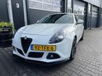 Alfa Romeo Giulietta 1.4 T Distinctive, Auto's, Alfa Romeo, Voorwielaandrijving, Stof, Gebruikt, 4 cilinders