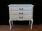 Queen ann laden kast, wit gerestyled met krijtverf en licht