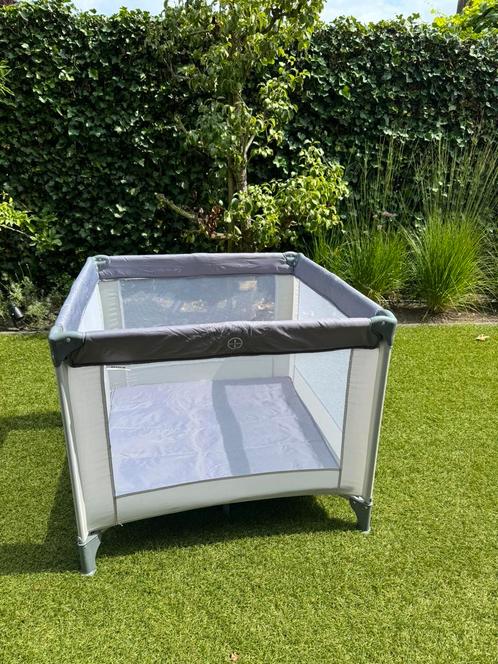 Ding basic grey inklapbare box, Kinderen en Baby's, Boxen, Zo goed als nieuw, Ophalen