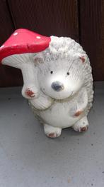 Egel Tuinbeeldje Met Paddenstoel Van Aardewerk., Ophalen of Verzenden, Gebruikt, Overige materialen, Dierenbeeld