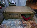 Houten salontafel met opbergruimte, Ophalen of Verzenden, Zo goed als nieuw, Industrieel, Rechthoekig