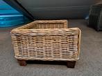 Rotan hondenmand, Dieren en Toebehoren, Ophalen, Zo goed als nieuw