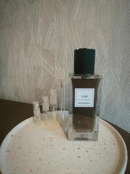 Yves Saint Laurent - Cuir (5ml) Sample/Decant, Sieraden, Tassen en Uiterlijk, Uiterlijk | Parfum, Zo goed als nieuw, Verzenden