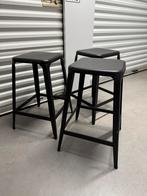 Zwarte metalen krukken - 3 stuks, Huis en Inrichting, Barkrukken, Gebruikt, Met voetsteun, 60 tot 90 cm, Ophalen of Verzenden