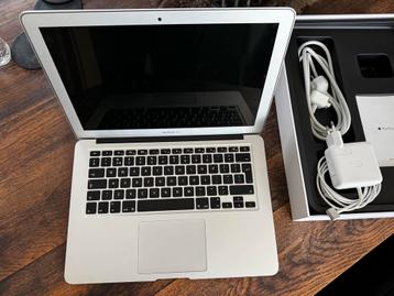 Macbook air 13"/early2015/i5/8gb/512gb/Monterey beschikbaar voor biedingen