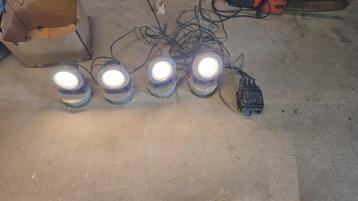 Vijververlichting.   beschikbaar voor biedingen
