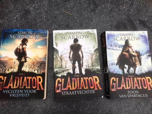 Gladiator deel 1 2 3 Simon Scarrow - Vechten voor vrijheid, Boeken, Kinderboeken | Jeugd | 10 tot 12 jaar, Zo goed als nieuw, Ophalen of Verzenden