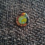 Pin 'Du pont colours the world', Ophalen of Verzenden, Zo goed als nieuw, Merk, Speldje of Pin