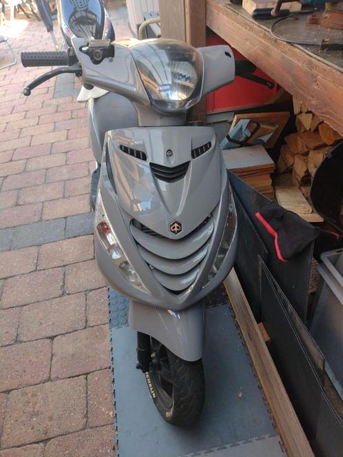 Zip 150 lc, Fietsen en Brommers, Scooters | Piaggio, Zo goed als nieuw, Zip, Ophalen