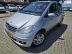 Mercedes-Benz A-klasse 150 Classic 5Drs. 2006 Automaat/Airco, Auto's, Zwart, 400 kg, Elektrische ramen, 1000 kg
