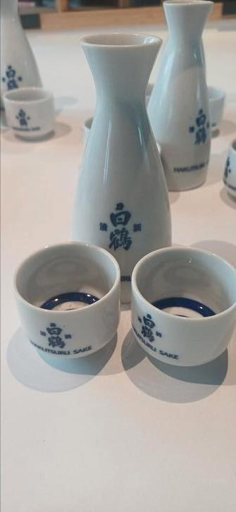 Vintage blauw/ wit keramiek sake setjes japan, Antiek en Kunst, Antiek | Keramiek en Aardewerk, Ophalen