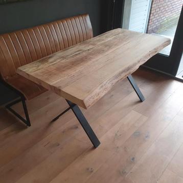 boomstamtafels boomstam eettafel uniek uit 1 stuk masief hou beschikbaar voor biedingen