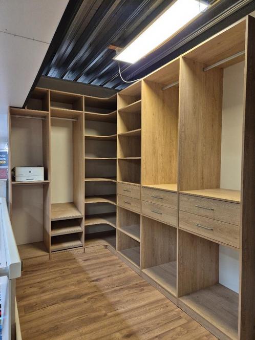 Kleding - inloop Kast, Huis en Inrichting, Kasten | Wandmeubels, Zo goed als nieuw, 200 cm of meer, 25 tot 50 cm, Met lade(s)