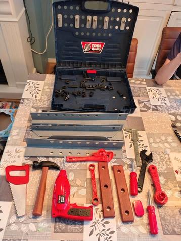 Leuke en nette speelgoed gereedschap set met elektrisch boor beschikbaar voor biedingen