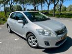 Toyota Auris 1.8 Full Hybrid 5DR CVT 2012 Grijs, Auto's, Toyota, 74 €/maand, 4 cilinders, 26 km/l, Auris