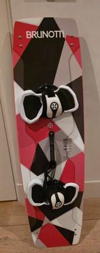 Brunotti Jade kitesurfboard 136x40 - Goede staat!, Watersport en Boten, Kitesurfen, Ophalen of Verzenden, Zo goed als nieuw, Kiteboard
