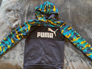 Puma zwart/blauwe capuchonsweater met gekleurde  details beschikbaar voor biedingen