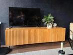 WOOOD TV-meubel Gravure 180 cm, Huis en Inrichting, Kasten | Televisiemeubels, Ophalen, Gebruikt, Metaal, 150 tot 200 cm