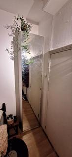 Smalle Ikea Kast met Lamp, Huis en Inrichting, Kasten | Kledingkasten, Ophalen, Minder dan 50 cm, Gebruikt, Met deur(en)