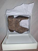 Nieuwe laarzen maat 41vallen klein, Ophalen of Verzenden, Zo goed als nieuw, Zwart, Hoge laarzen