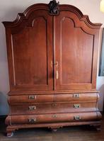 Antiek eikenhouten Fries kabinet / grote kast 18e eeuws, Antiek en Kunst, Antiek | Meubels | Kasten, Ophalen