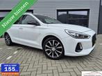 Hyundai i30 1.4 T-GDI 17" CAMERA NAVI XENON PDC, 1353 cc, Euro 6, 4 cilinders, Wit
