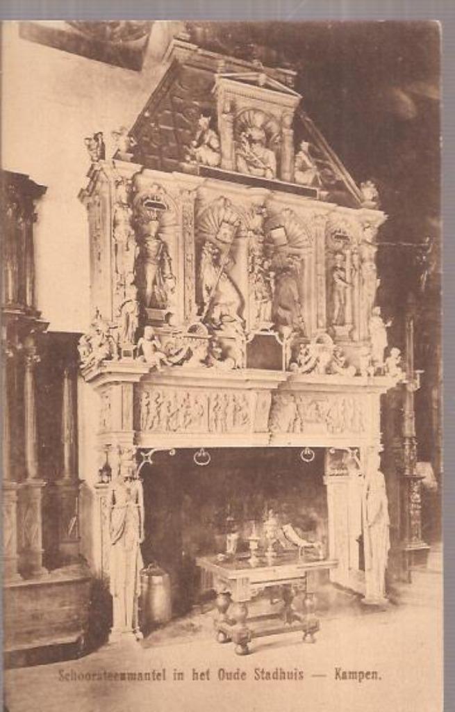 Kampen.Schoorsteenmantel in Oude Stadhuis.Ca. 1920, Verzamelen, Ansichtkaarten | Nederland, Ongelopen, Overijssel, Voor 1920, Ophalen of Verzenden