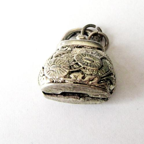 vintage mooie Zilveren Koffer Tas sleutel ketting hanger, Sieraden, Tassen en Uiterlijk, Kettinghangers, Zilver, Verzenden