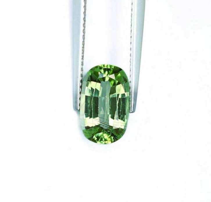 Olivijn 2.98ct - IGI Gecertificeerd, Sieraden, Tassen en Uiterlijk, Edelstenen, Nieuw, Verzenden