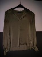 Groene glanzende blouse, Maat 38/40 (M), Primark, Ophalen of Verzenden, Gedragen