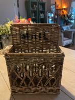 Riviera maison Rattan mail box, Huis en Inrichting, Woonaccessoires | Krantenbakken en Lectuurbakken, Ophalen of Verzenden, Zo goed als nieuw