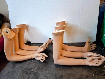 Mannequin Armen Set beschikbaar voor biedingen