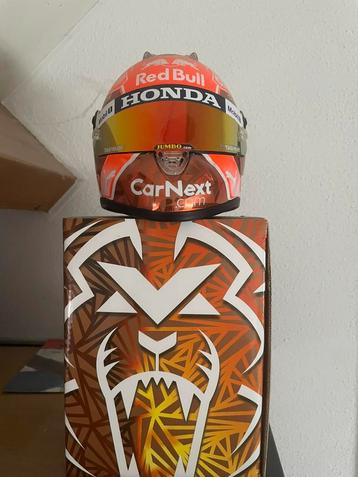 Max verstappen 1:2 Helm Spa 2021 beschikbaar voor biedingen