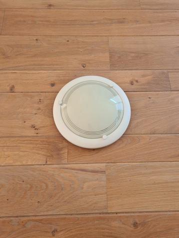 Plafondlamp beschikbaar voor biedingen