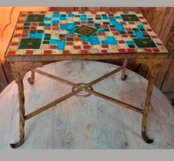 Vintage Smeedijzeren Bijzettafeltje met Mozaïek beschikbaar voor biedingen