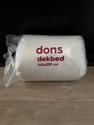 Dons dekbed 140x200 beschikbaar voor biedingen