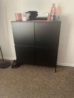 Zwarte Opbergkast met stalen pootjes, Ophalen, 50 tot 100 cm, Zo goed als nieuw, Metaal