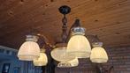 Vintage Houten Kroonluchter met Glazen Lampenkappen, Gebruikt, 50 tot 75 cm, Vintage, Ophalen of Verzenden