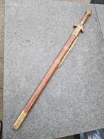 Antiek groot Samoerai zwaard met veel messing accenten kerst, Antiek en Kunst, Curiosa en Brocante, Ophalen of Verzenden