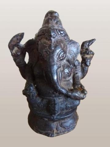 Antiek verweerd bronzen beeldje Ganesha olifant god beschikbaar voor biedingen