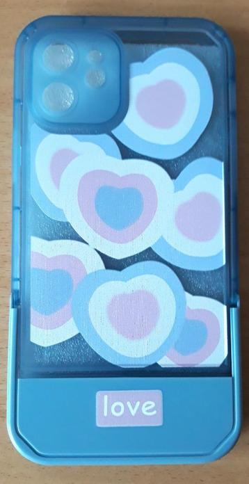 Apple IPhone 12 hoesje met standaard -Blauw met roze hartjes