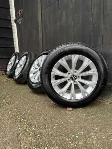 Originele Tiguan Montana velgen 17” 5x112 set all-season beschikbaar voor biedingen